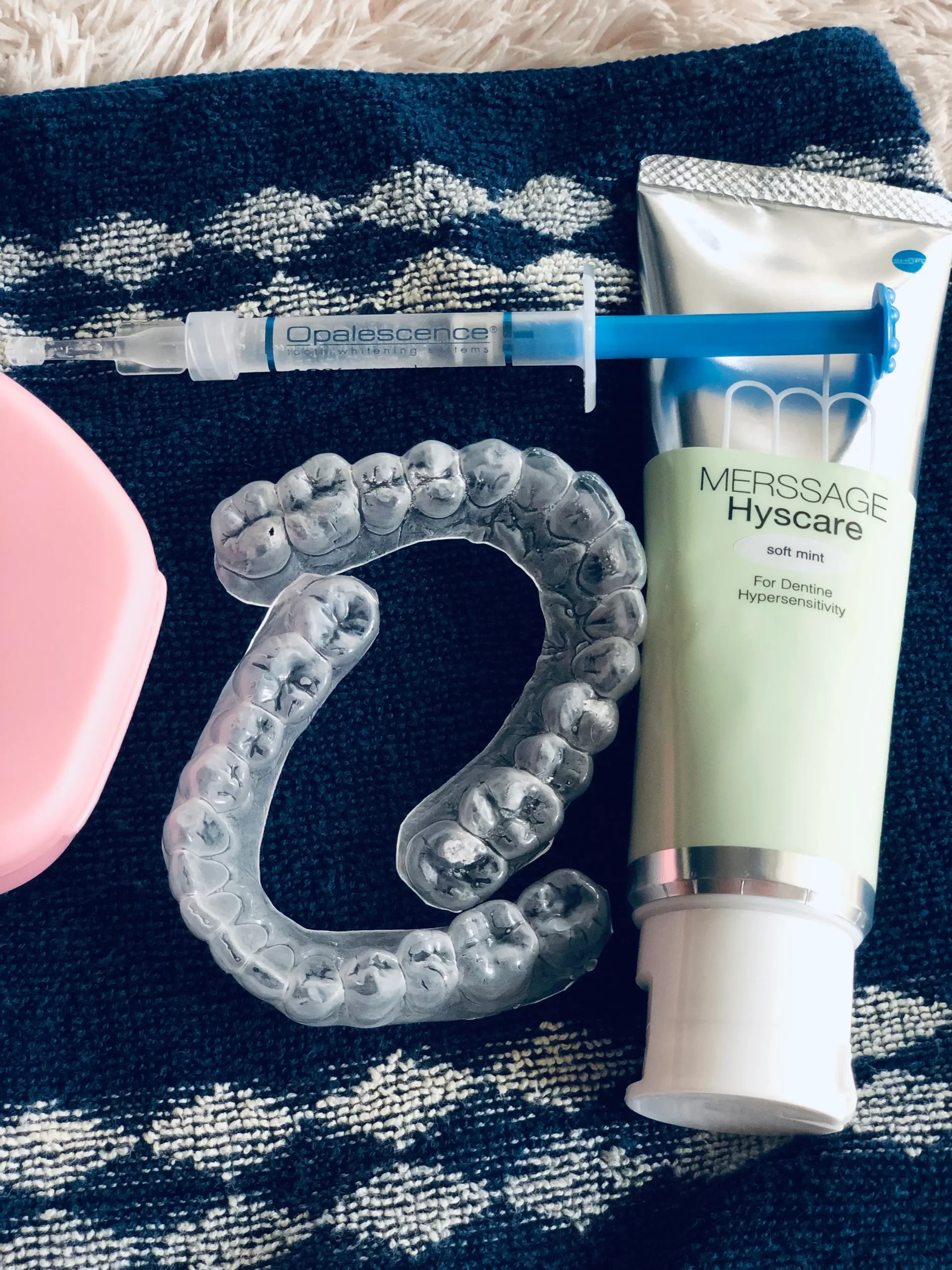 ホームホワイトニング 　矯正保定期　リテーナー